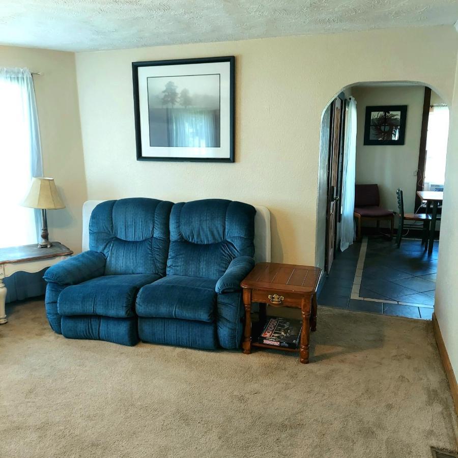 Vintage Cozy Family Home Near National Parks Saint Anthony Exteriör bild